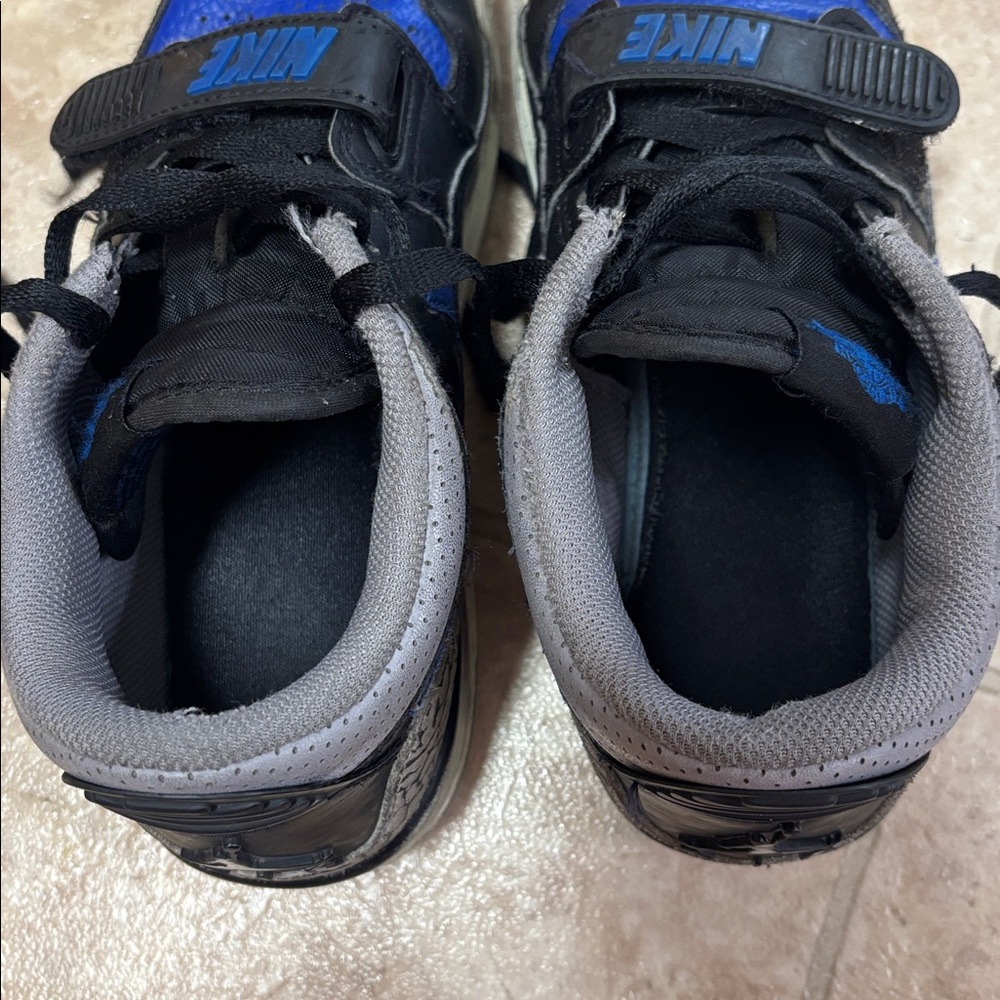 Nike Kids Shoes boys size 4.5y - Picture 6 of 12